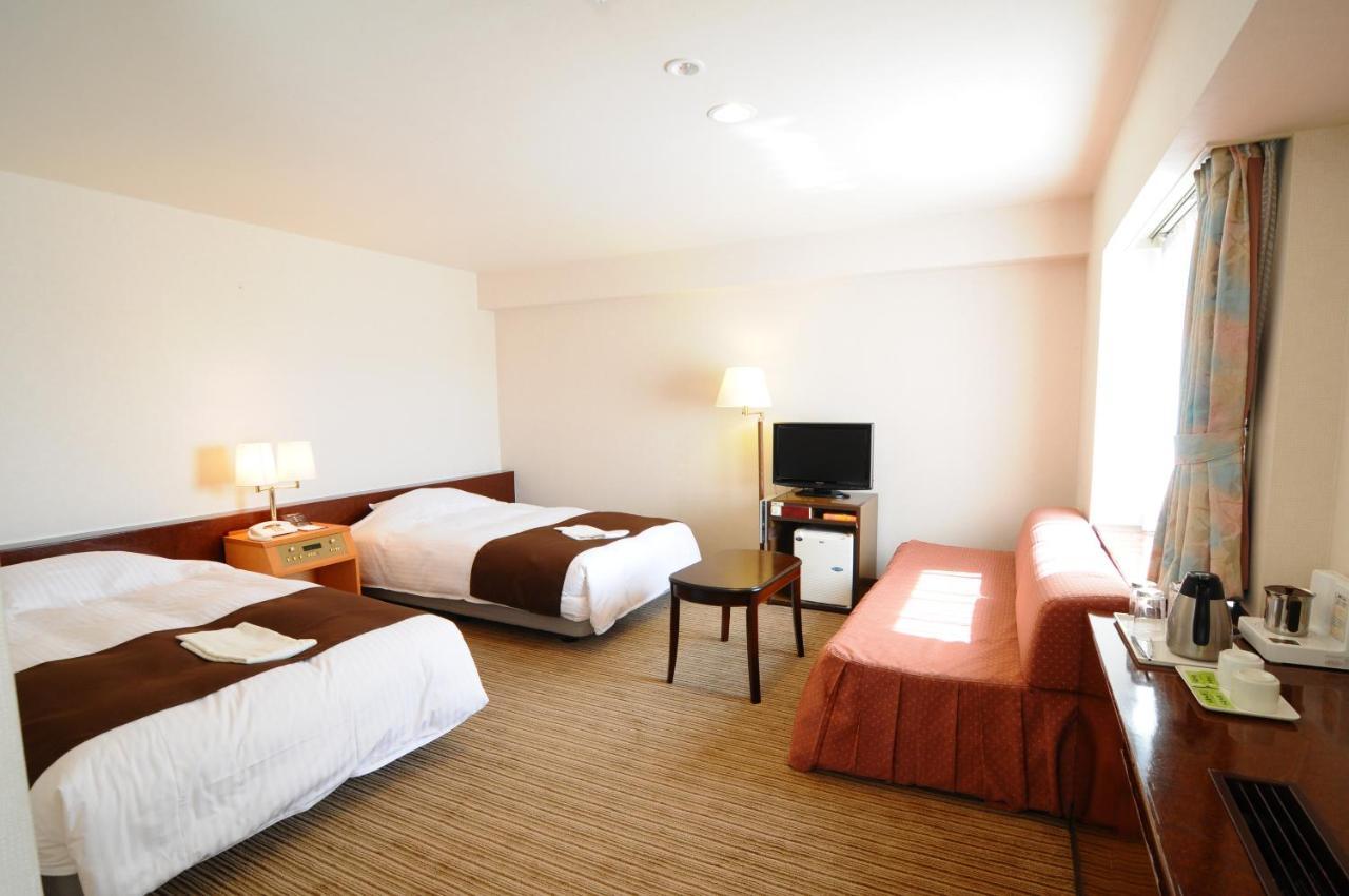 นีงาตะ โทเออิ โฮเต็ล Hotel ภายนอก รูปภาพ