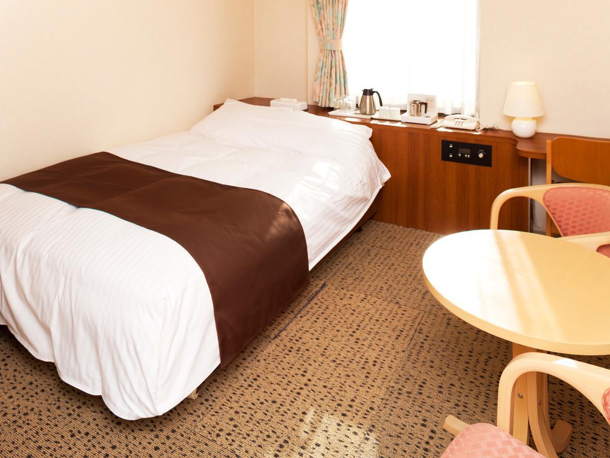 นีงาตะ โทเออิ โฮเต็ล Hotel ภายนอก รูปภาพ