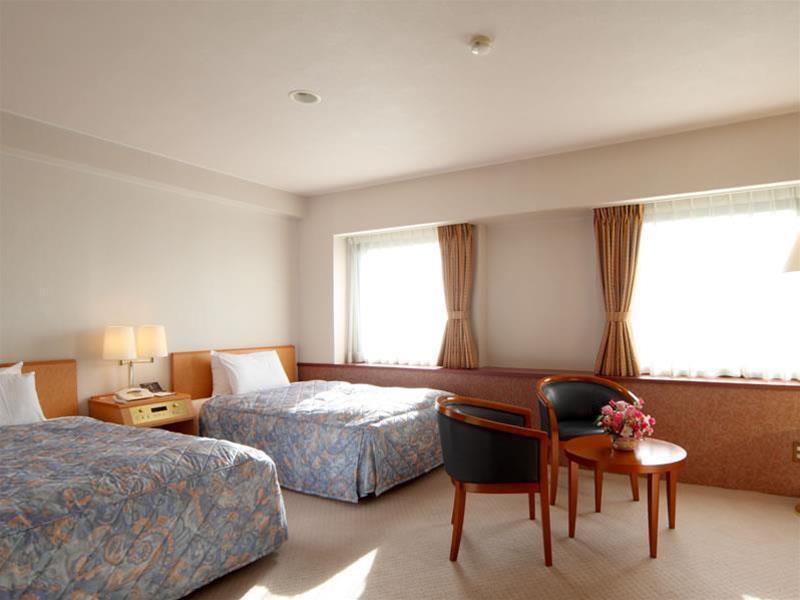 นีงาตะ โทเออิ โฮเต็ล Hotel ภายนอก รูปภาพ